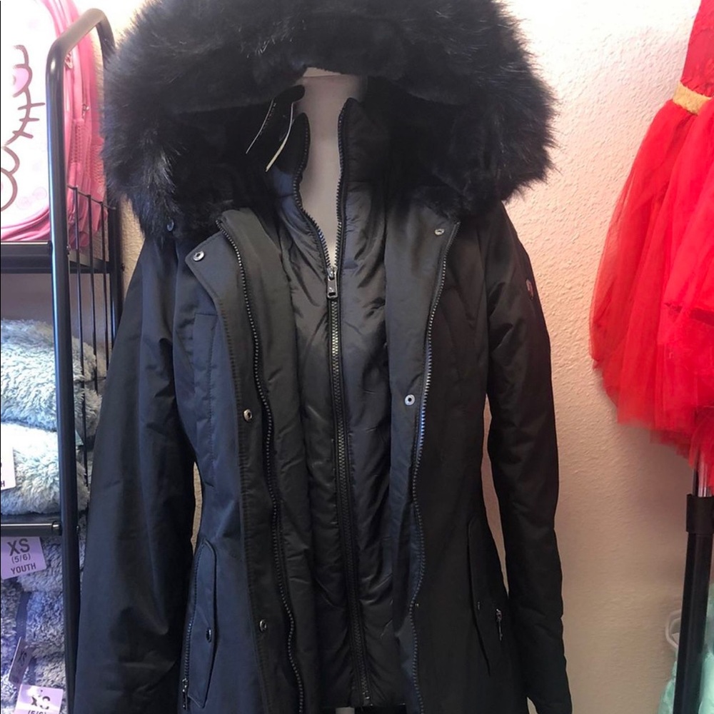 Beautiful Women’s Madison park coat